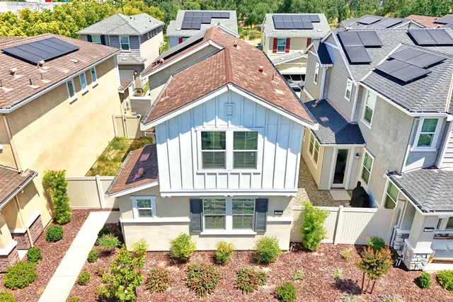 a view of a house with a outdoor space