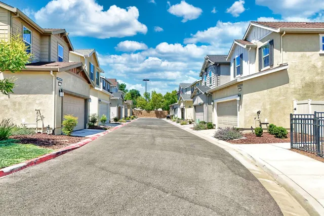 $500,000 | 7862 Paseo De Daly, Citrus Heights, CA 95610