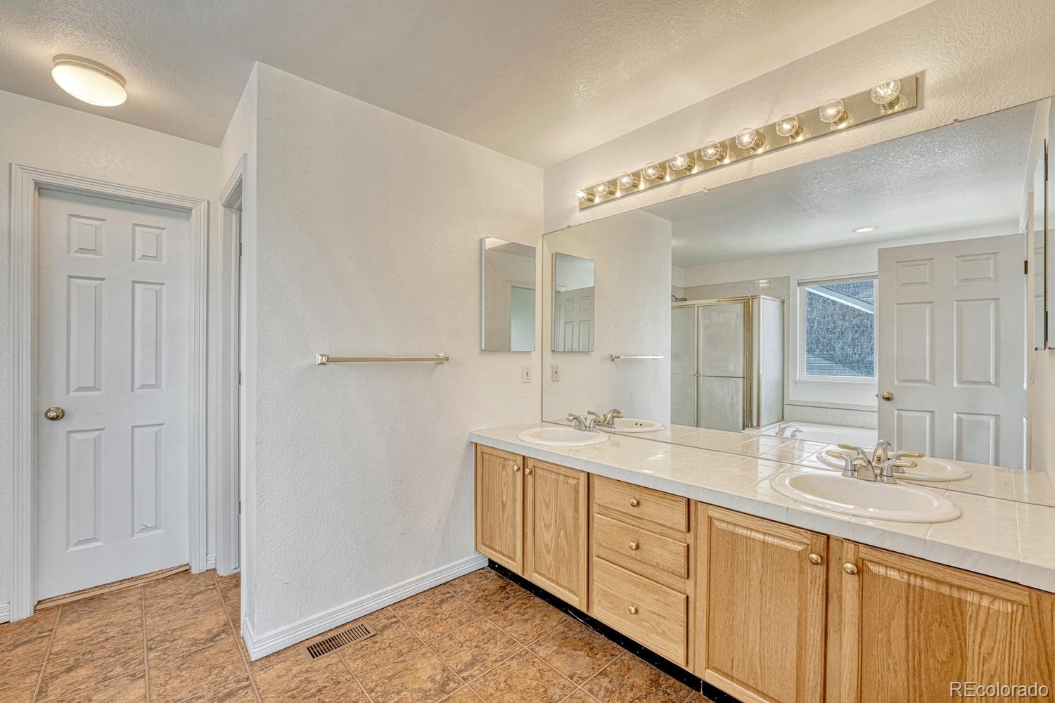 10804 Vista Road Parker, CO 80138 - Photo 25 of 50