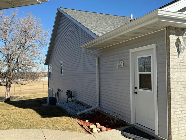 $254,205 | 633 Park View Street, Unit 633, Pecatonica, IL 61063