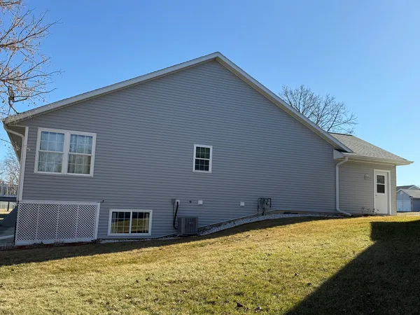 $254,205 | 633 Park View Street, Unit 633, Pecatonica, IL 61063