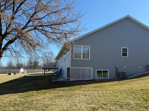 $254,205 | 633 Park View Street, Unit 633, Pecatonica, IL 61063