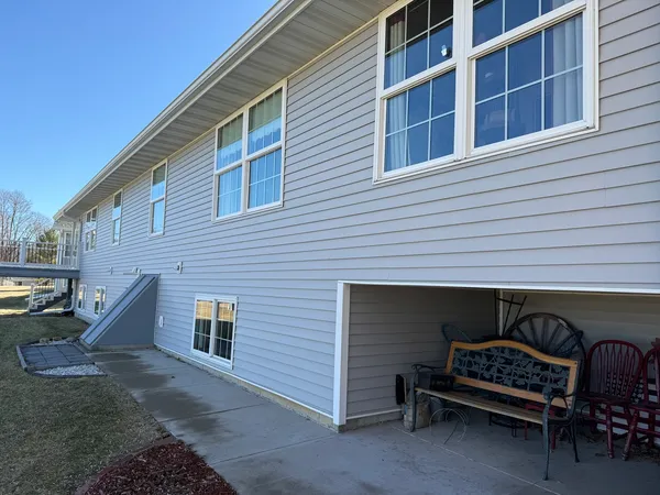 $254,205 | 633 Park View Street, Unit 633, Pecatonica, IL 61063