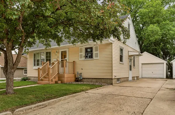 $249,900 | 228 10 1/4 Street Southeast, Rochester, MN 55904