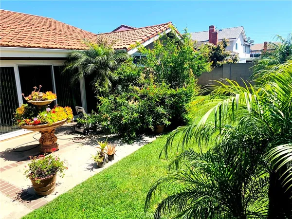 $5,300 | 18893 Santa Isadora Street, Fountain Valley, CA 92708