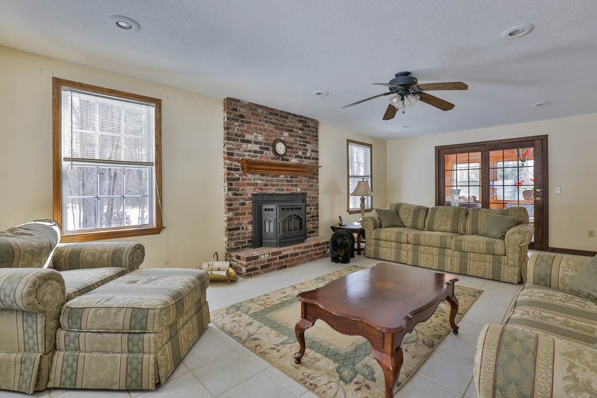 9 Mason Road Merrimack, NH 03054 - Photo 14 of 37
