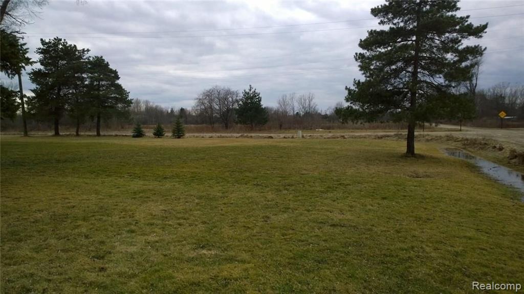 5270 Sheridan Line Road Croswell, MI 48422 - Photo 5 of 30