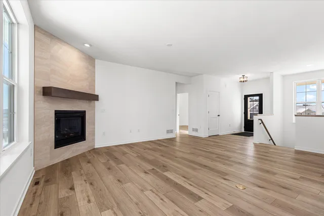 $604,900 | 674 Mary Way, Slinger, WI 53086