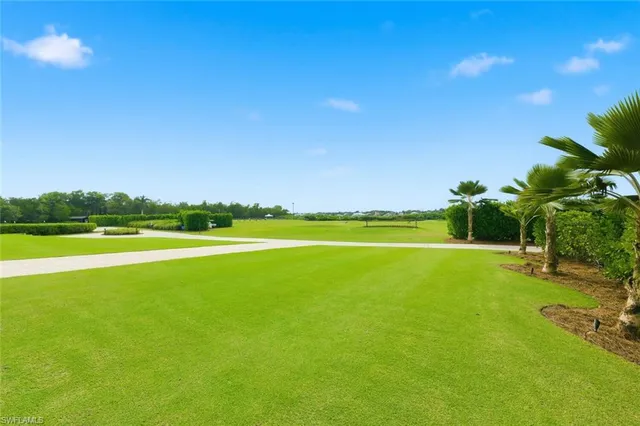 $849,000 | 2165 Paget Circle, Unit 1, Naples, FL 34112