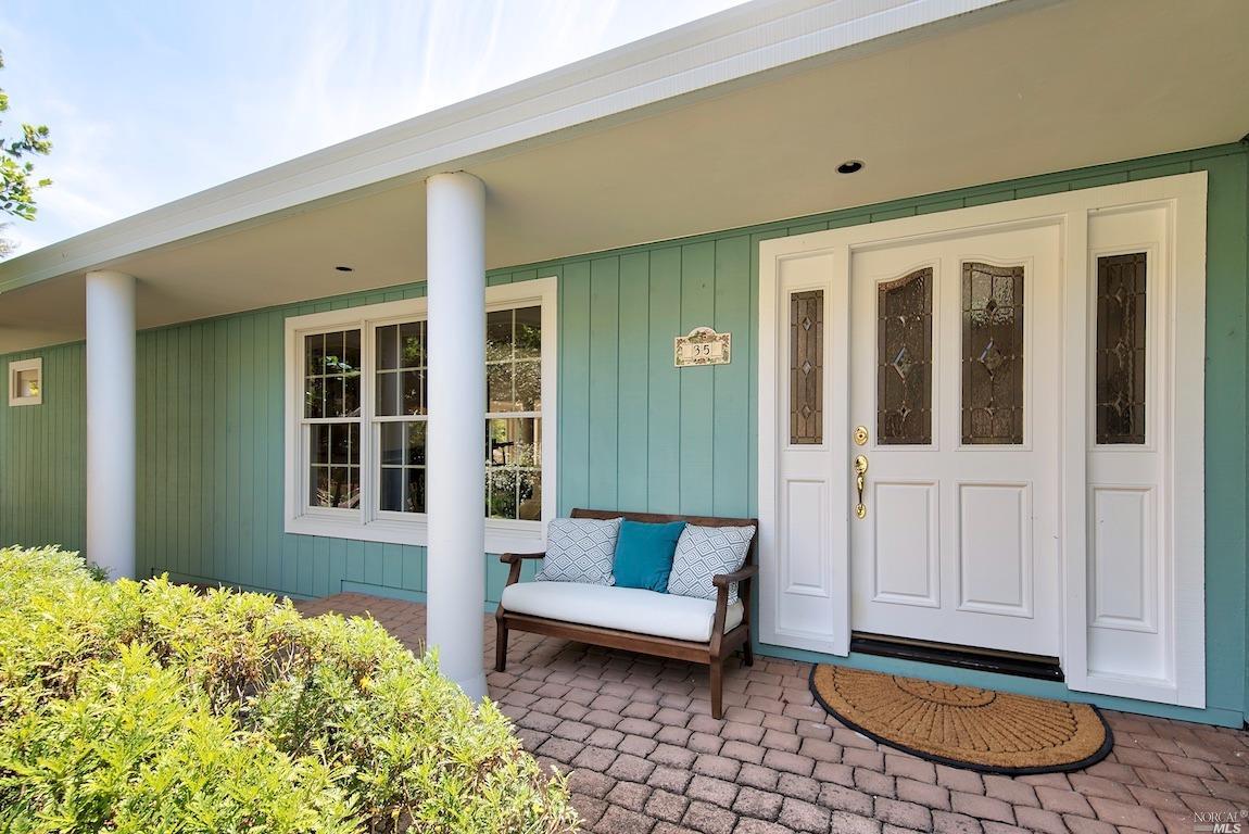 35 Oak Valley Drive Novato, CA 94947 - Photo 8 of 59