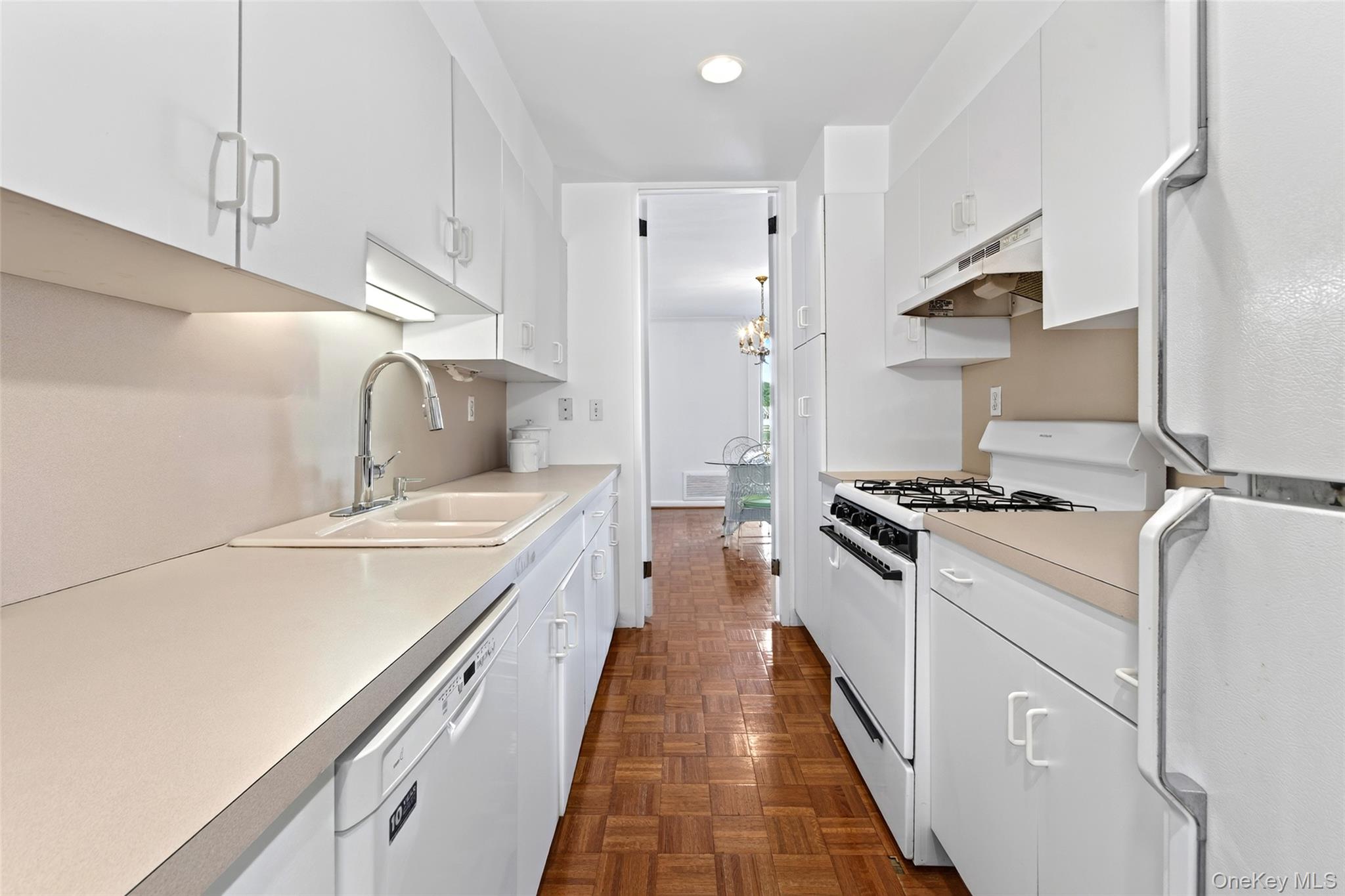720 Milton Road, Unit N3D Rye, NY 10580 - Photo 7 of 32 Gallery Image 7