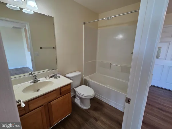 $1,400 | 101 Dundee Avenue, Unit 202, Chester, MD 21619