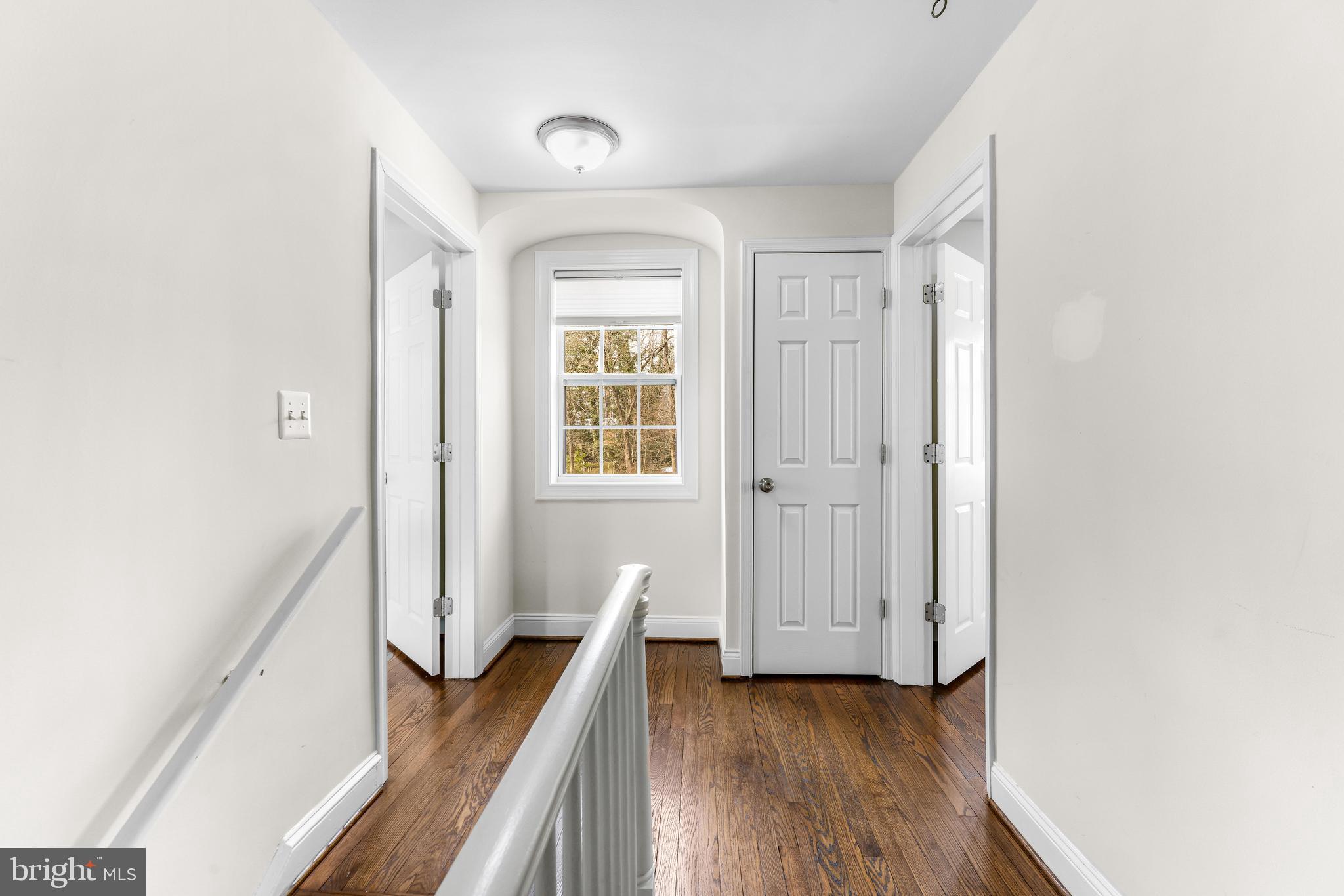 5512 Woodlawn Road Baltimore, MD 21210 - Photo 22 of 46 Upper Level Hall