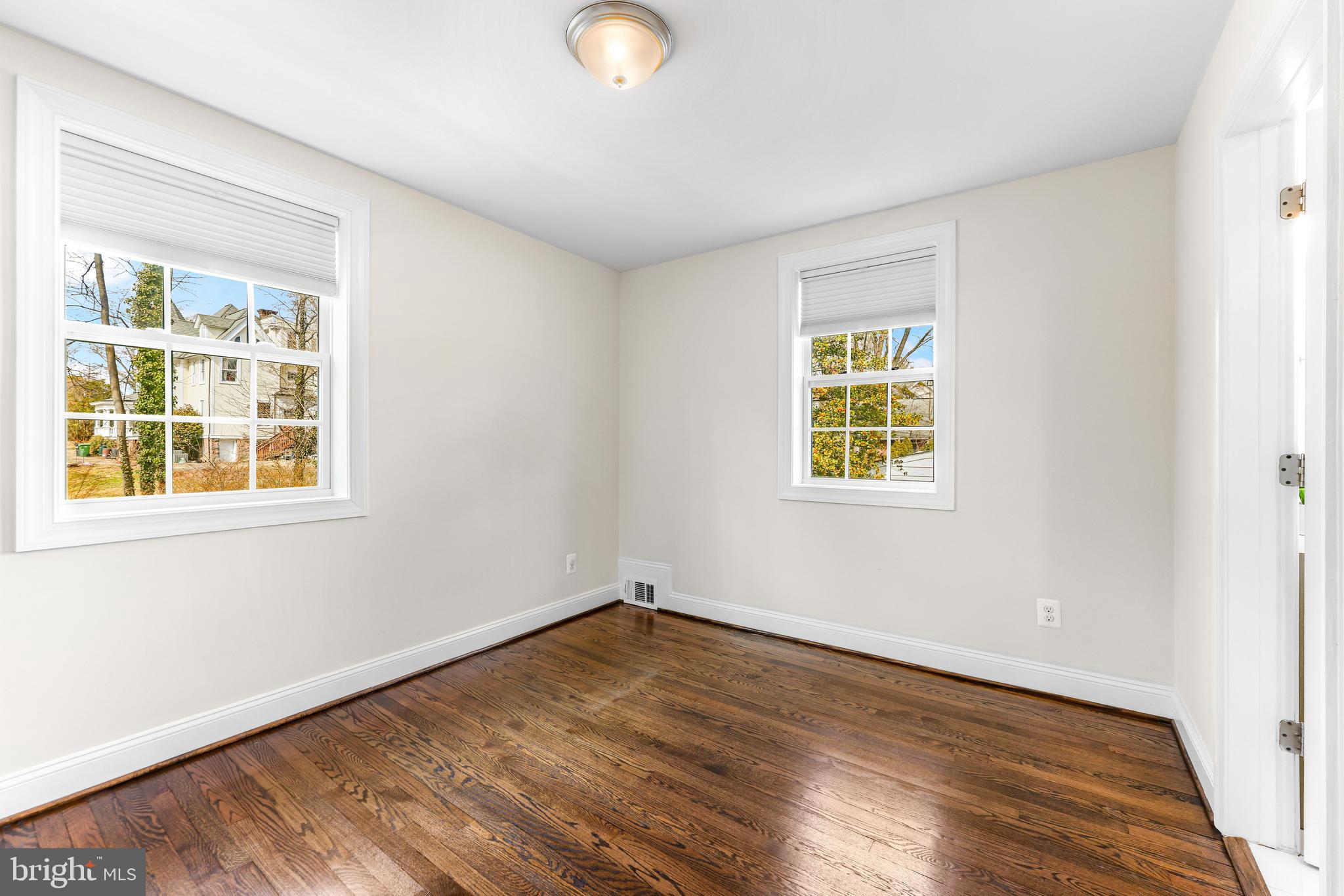 5512 Woodlawn Road Baltimore, MD 21210 - Photo 30 of 46 Bedroom 3