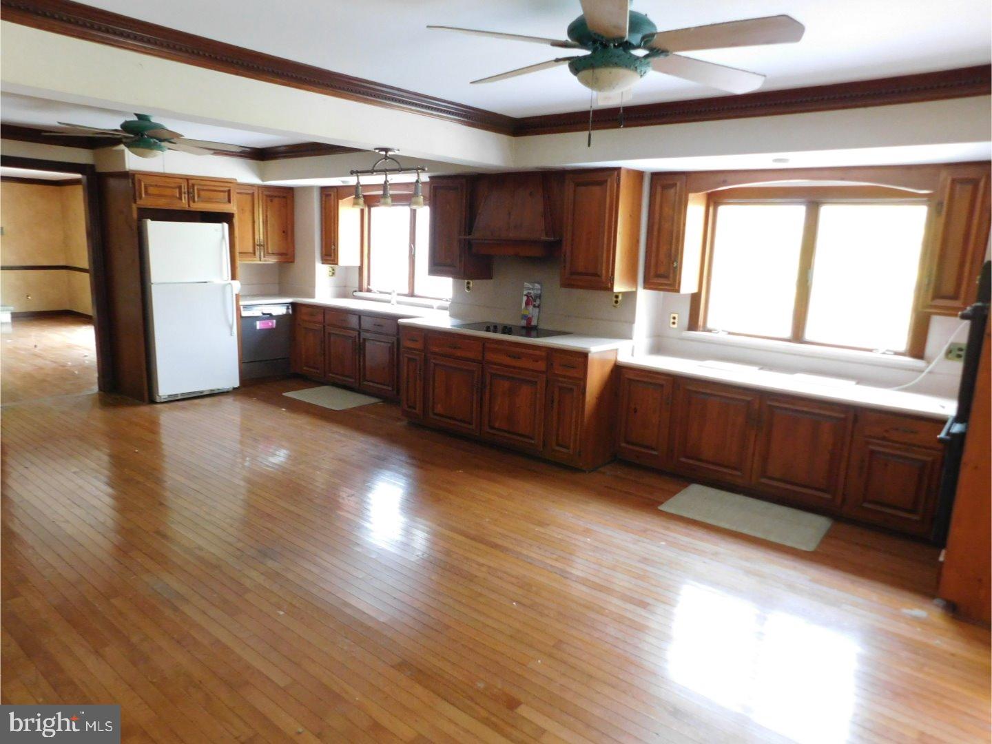 502 Breakneck Road Mullica Hill, NJ 08062 - Photo 5 of 24 Kitchen