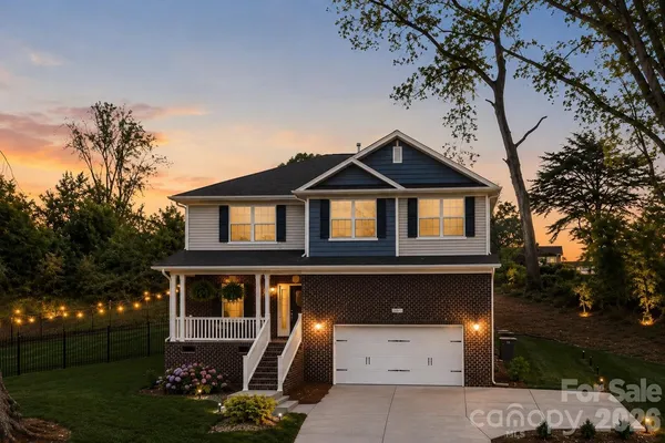 $374,400 | 211 Macon Drive, Statesville, NC 28625
