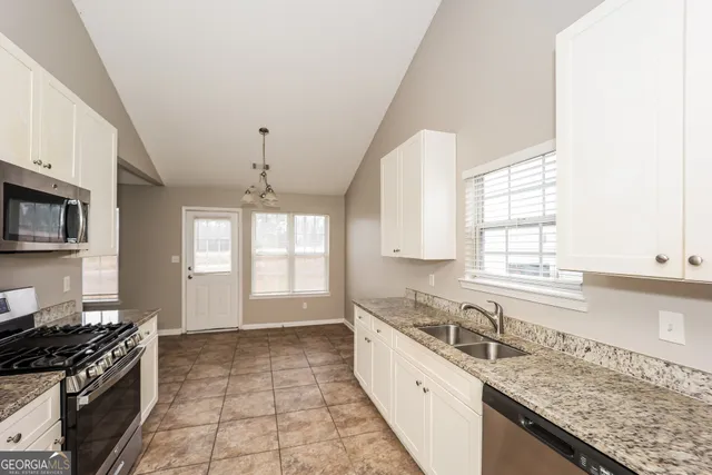 $1,950 | 425 Buffington Drive, Union City, GA 30291