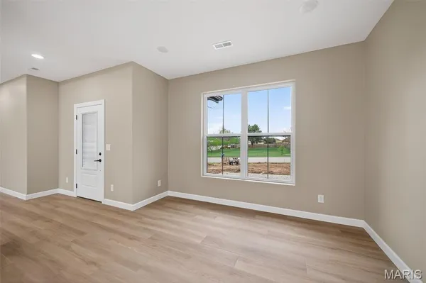 $369,900 | 2230 Cherry Blossom Circle, Lebanon, MO 65536