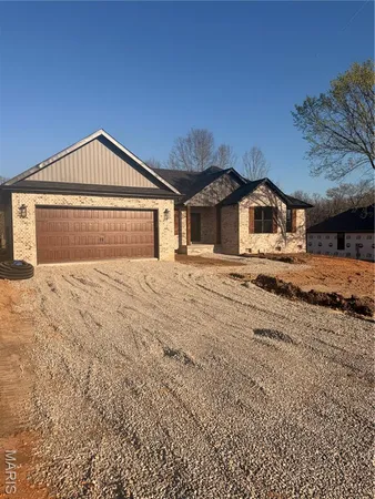$369,900 | 2230 Cherry Blossom Circle, Lebanon, MO 65536