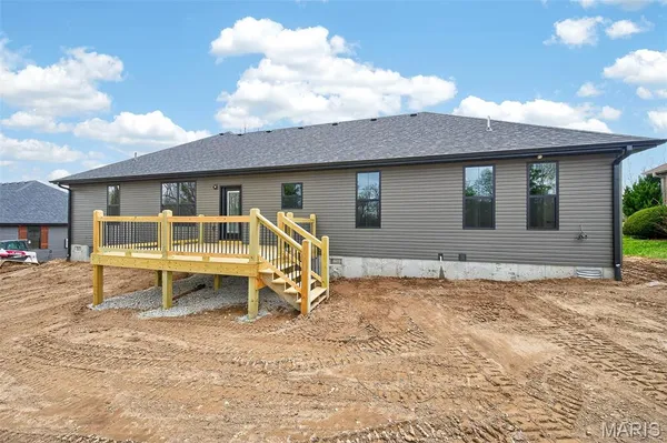 $369,900 | 2230 Cherry Blossom Circle, Lebanon, MO 65536