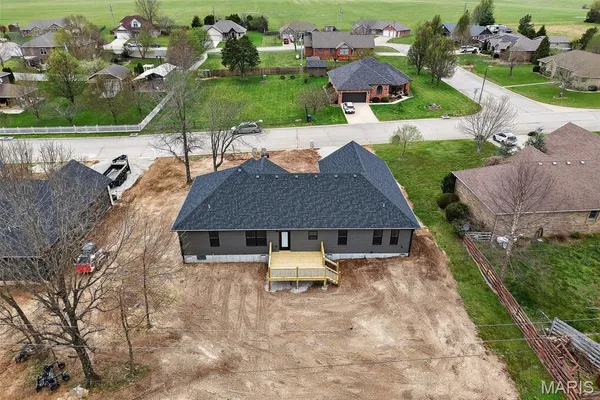 $369,900 | 2230 Cherry Blossom Circle, Lebanon, MO 65536