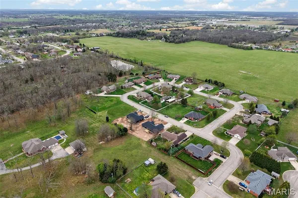 $369,900 | 2230 Cherry Blossom Circle, Lebanon, MO 65536