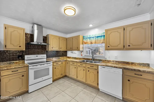 $259,900 | 603 Oakwood Avenue, Jacksonville, NC 28546