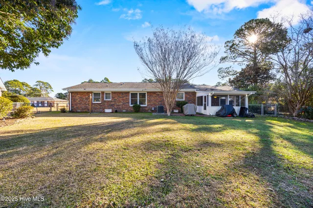 $259,900 | 603 Oakwood Avenue, Jacksonville, NC 28546