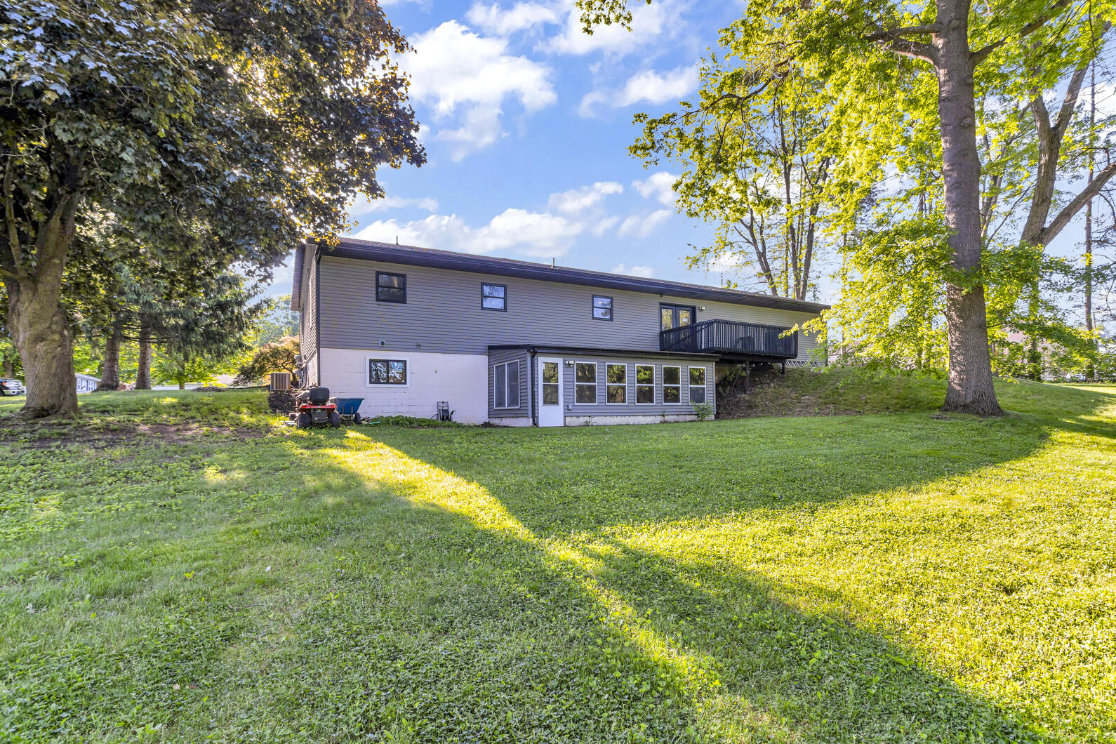 3430 Noble Road Spring Arbor, MI 49283 - Photo 2 of 41 0N0A7769