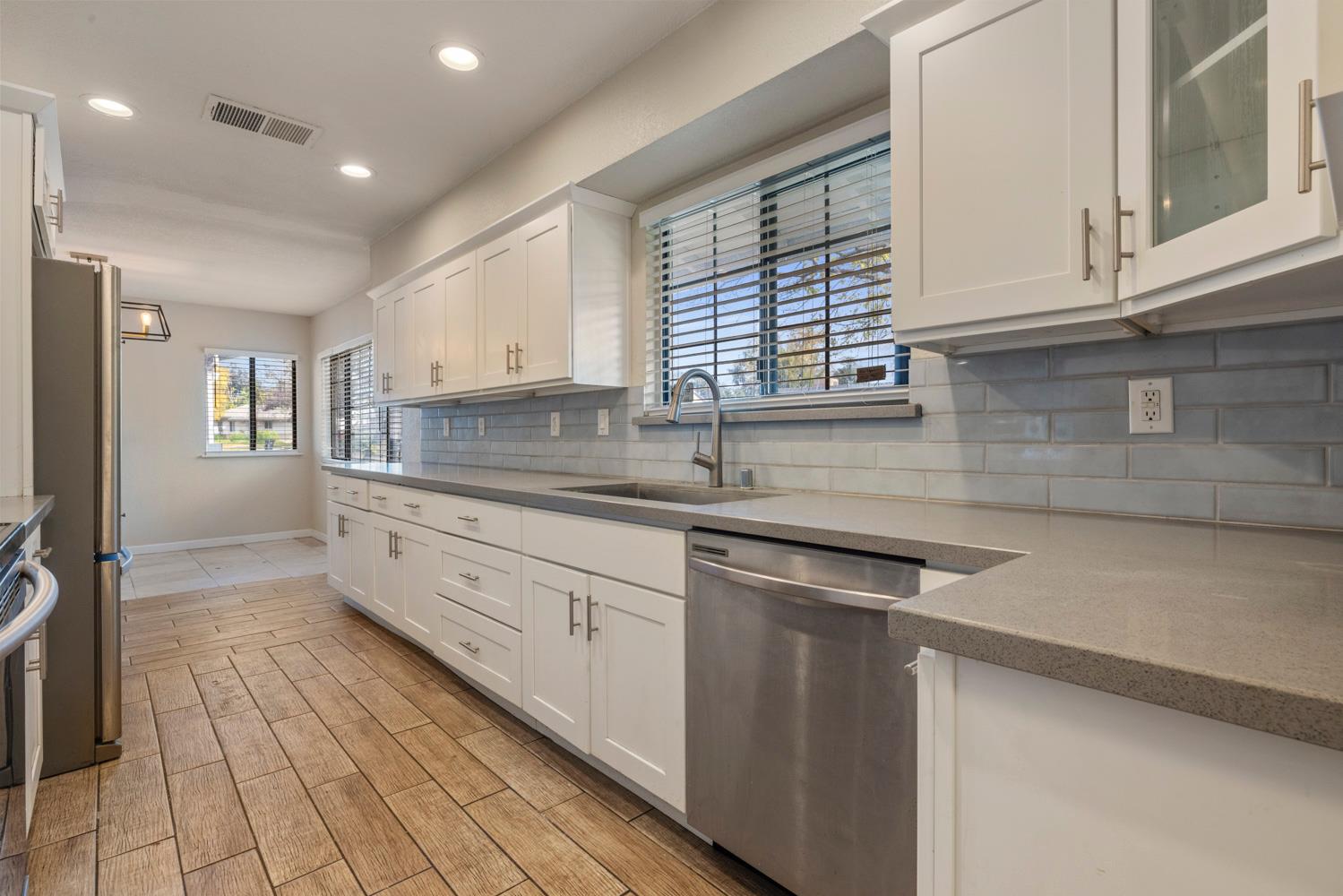 931 Amberwood Road Sacramento, CA 95864 - Photo 15 of 43