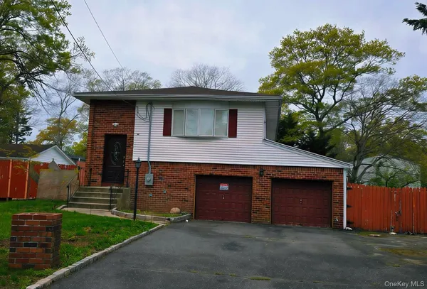 $3,600 | 1334 Connetquot Avenue, Central Islip, NY 11722