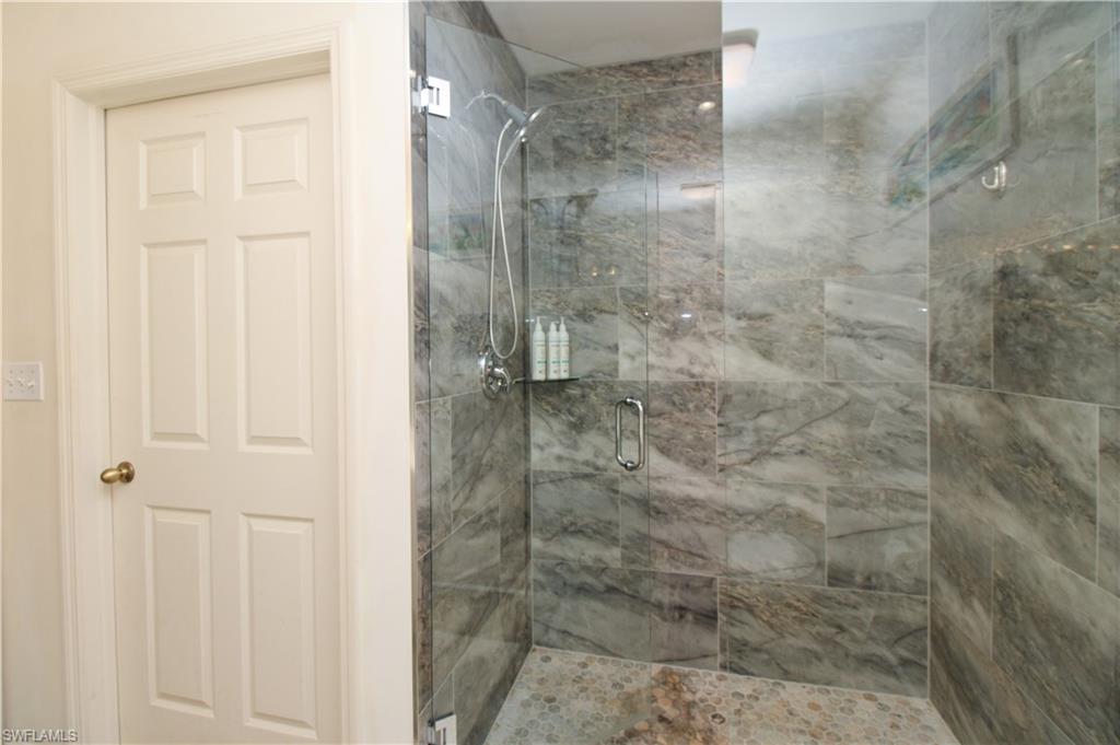 519 Roma Court, Unit 3206 Naples, FL 34110 - Photo 38 of 47