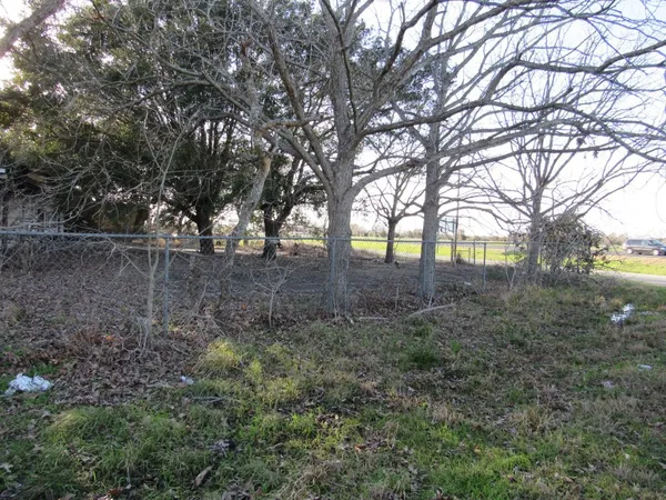 $95,000 | 1103 Highway 59, Edna, TX 77957