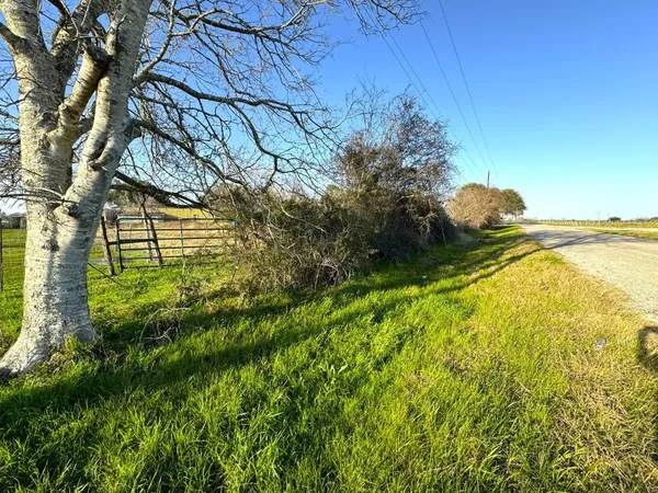 $95,000 | 1103 Highway 59, Edna, TX 77957