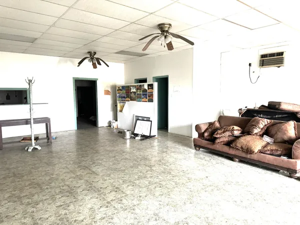 $95,000 | 1103 Highway 59, Edna, TX 77957