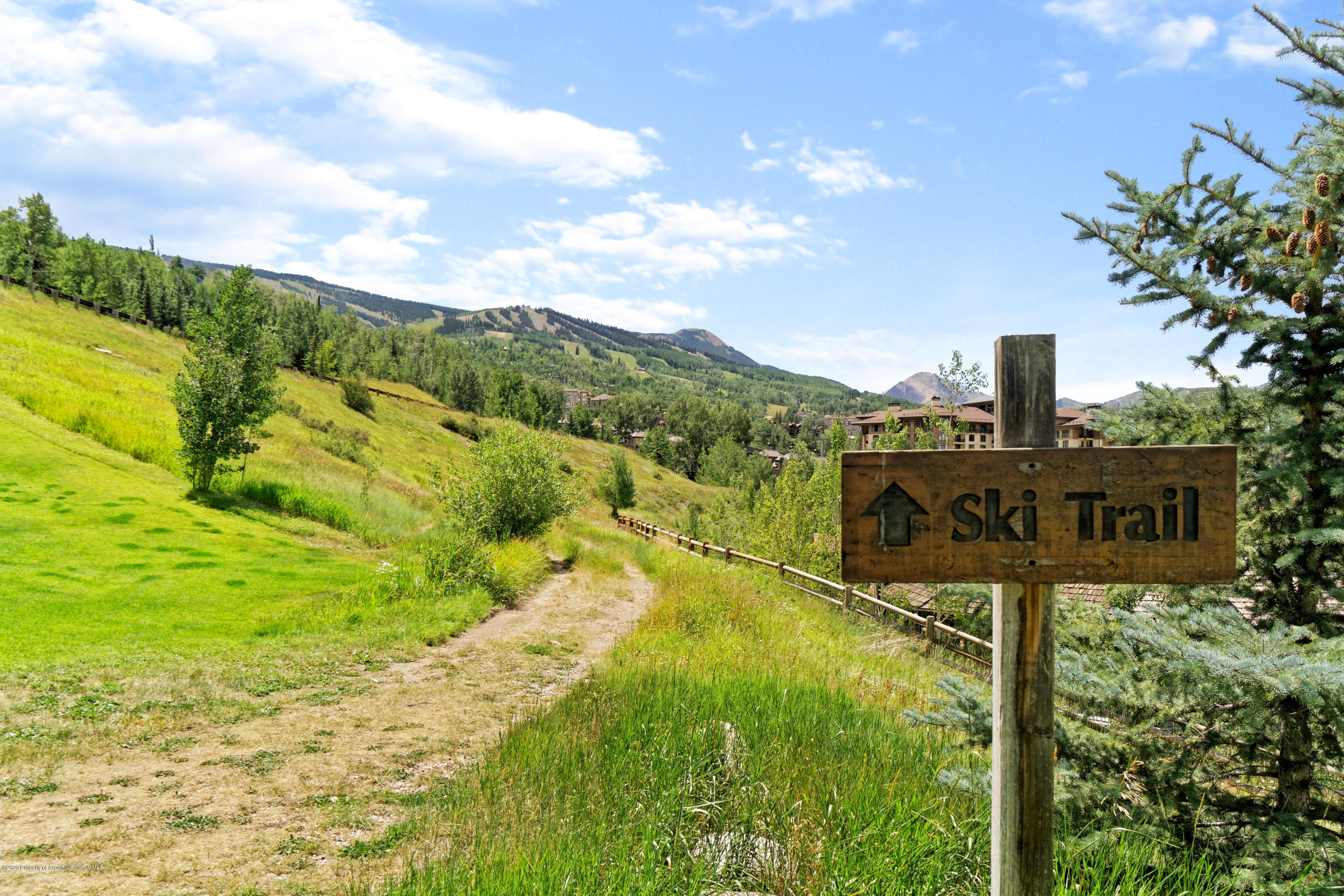 800 Ridge Road, Unit 9 Snowmass Village, CO 81615 - Photo 28 of 33 800RidgeRd#9_HiRes_20081133