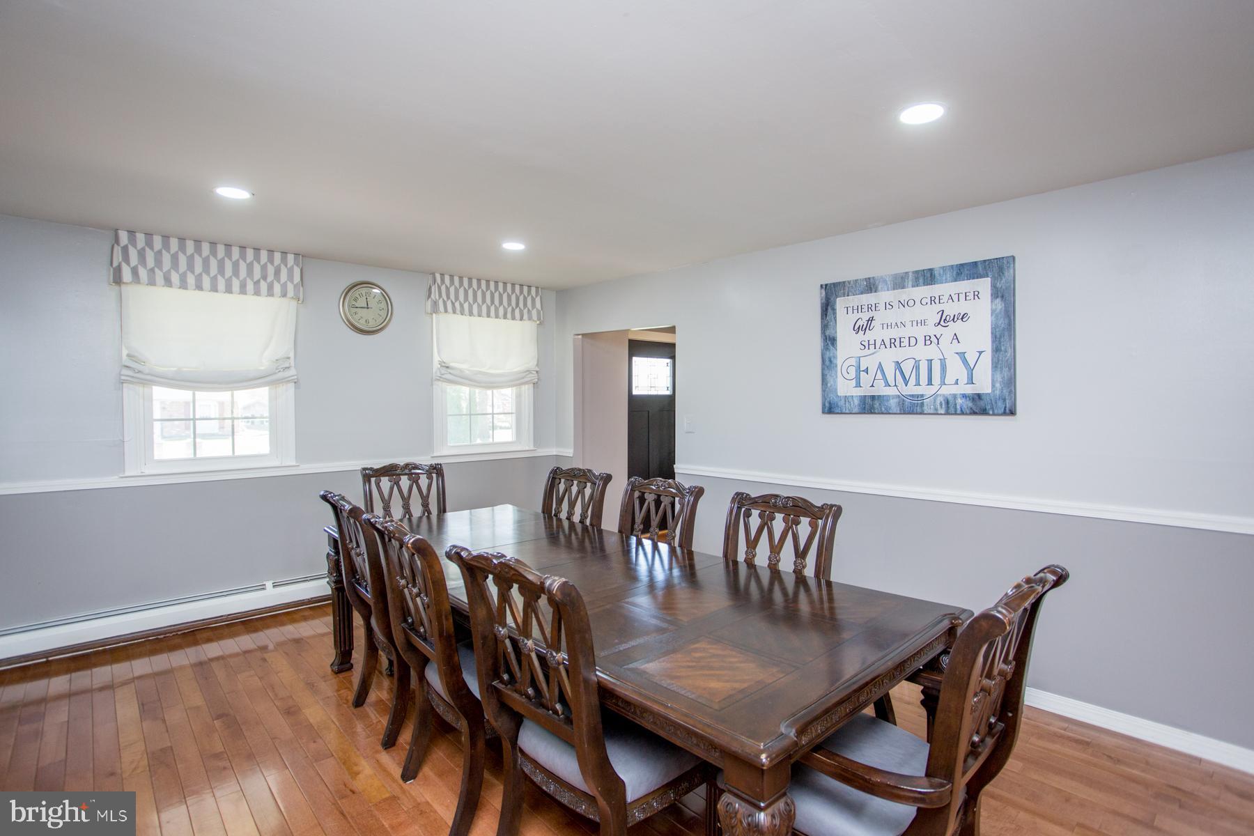 3852 Shelley Road Huntingdon Valley, PA 19006 - Photo 21 of 115 Dining room