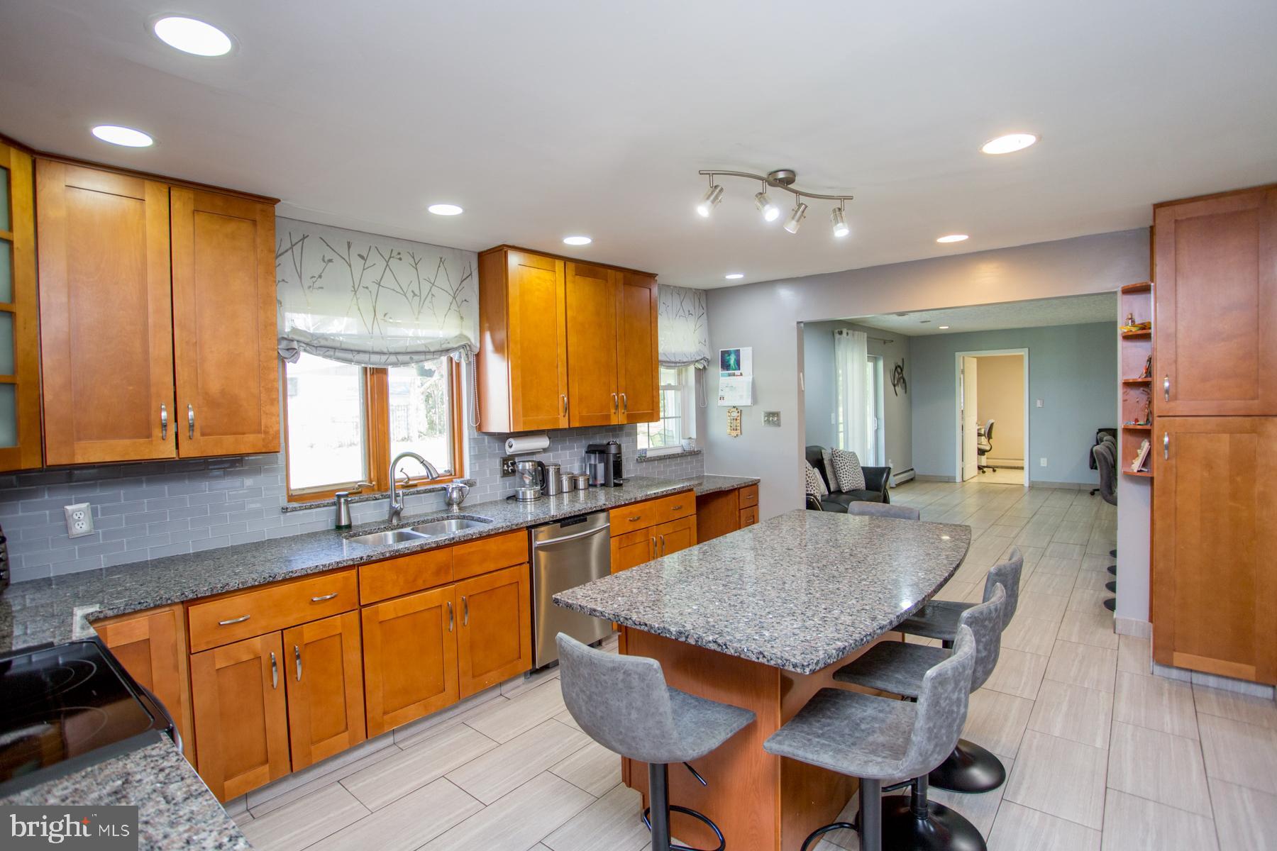 3852 Shelley Road Huntingdon Valley, PA 19006 - Photo 23 of 115 Kitchen