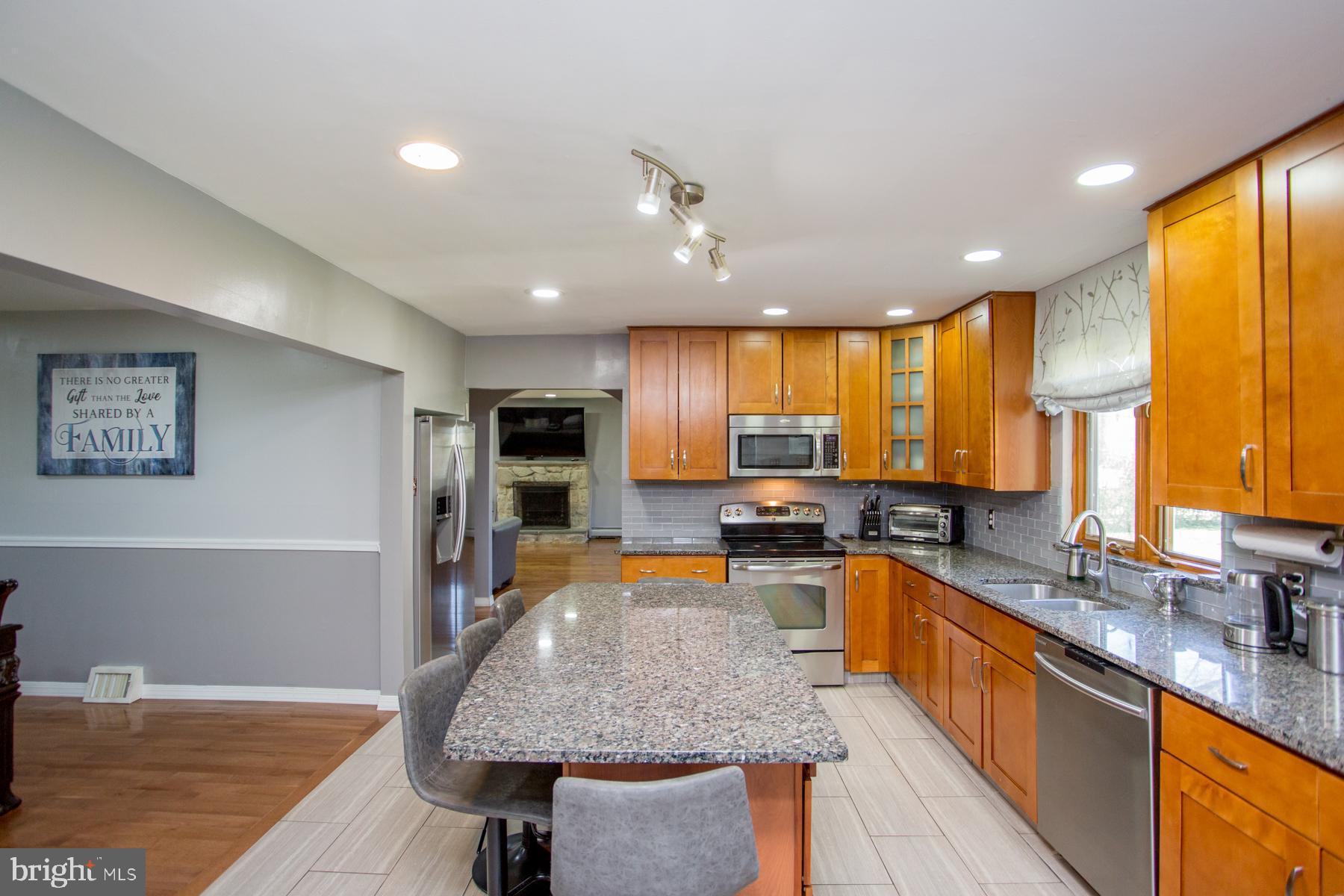3852 Shelley Road Huntingdon Valley, PA 19006 - Photo 28 of 115 Kitchen