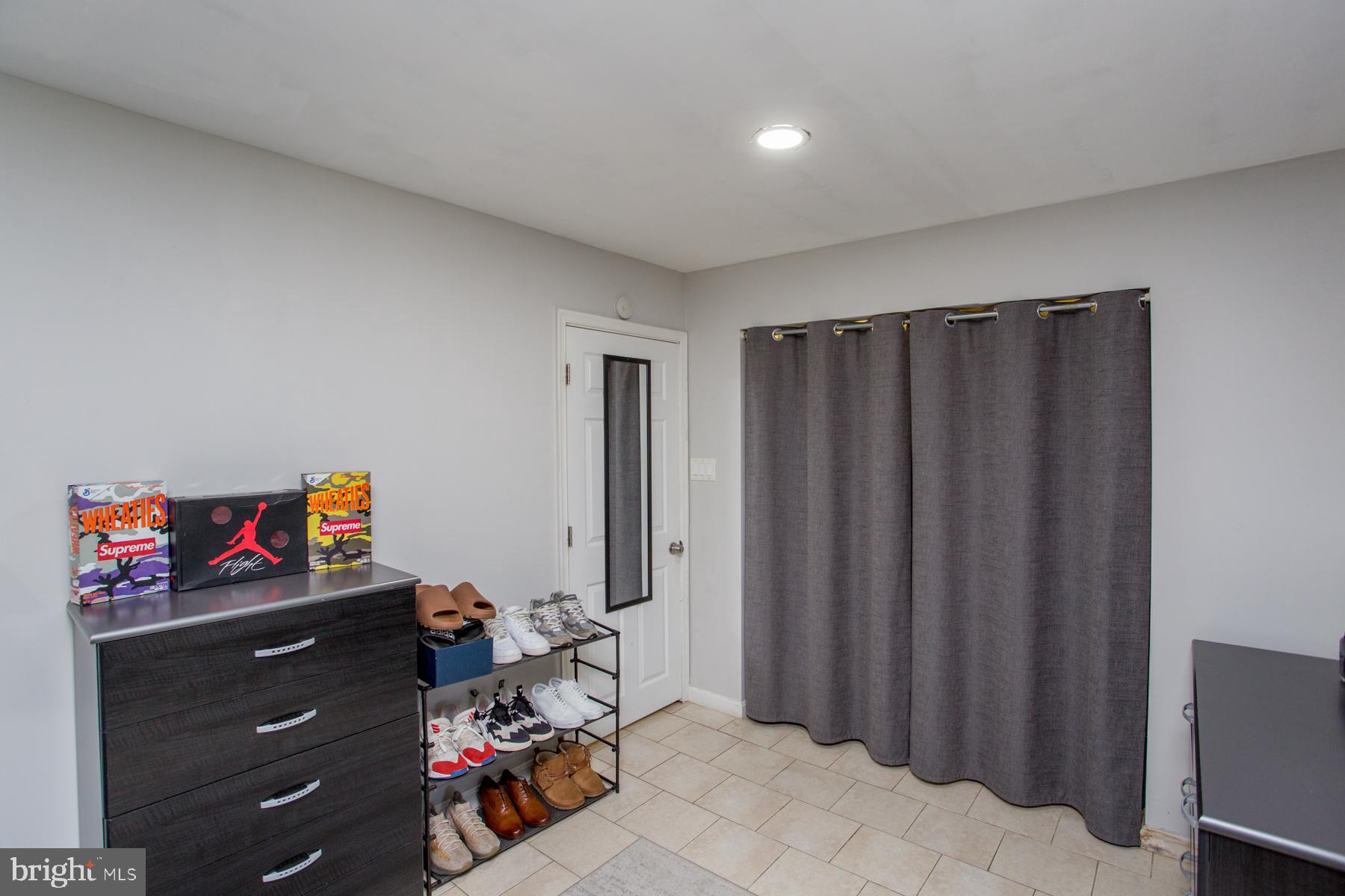 3852 Shelley Road Huntingdon Valley, PA 19006 - Photo 49 of 115 An in-law suite