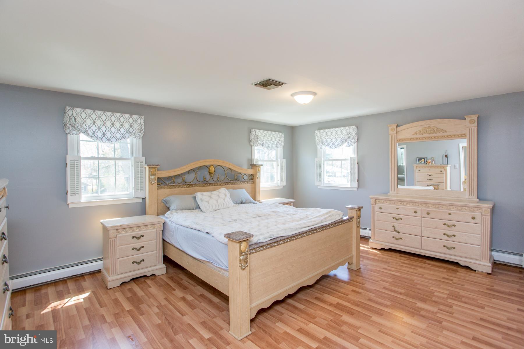 3852 Shelley Road Huntingdon Valley, PA 19006 - Photo 54 of 115 Master bedroom.