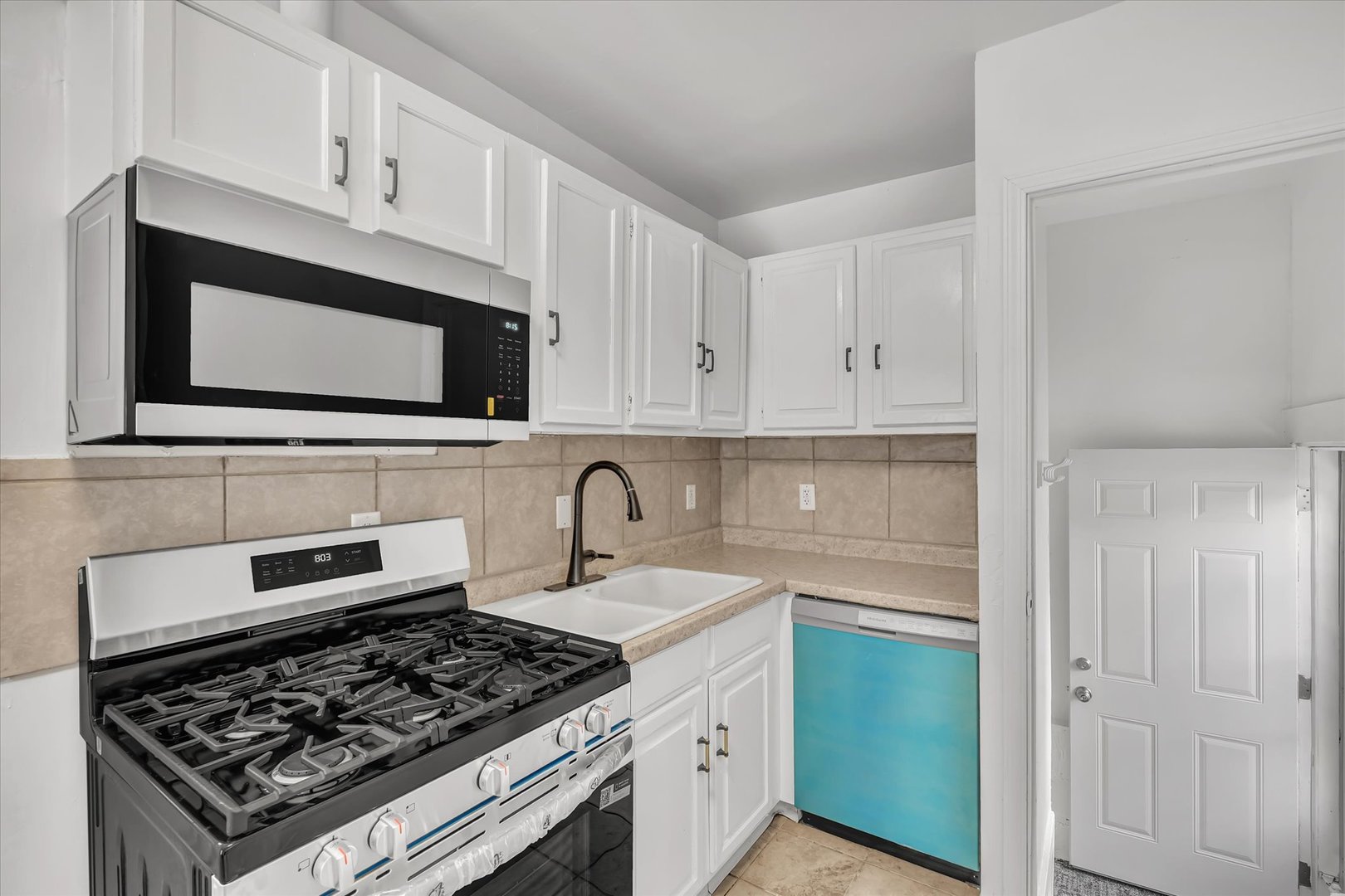 3224 40th Street Moline, IL 61265 - Photo 8 of 23