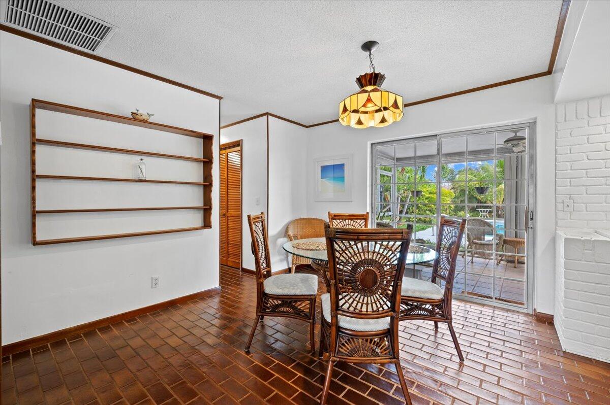 219 Norfolk Road Jupiter, FL 33469 - Photo 12 of 29 15-LUX9866