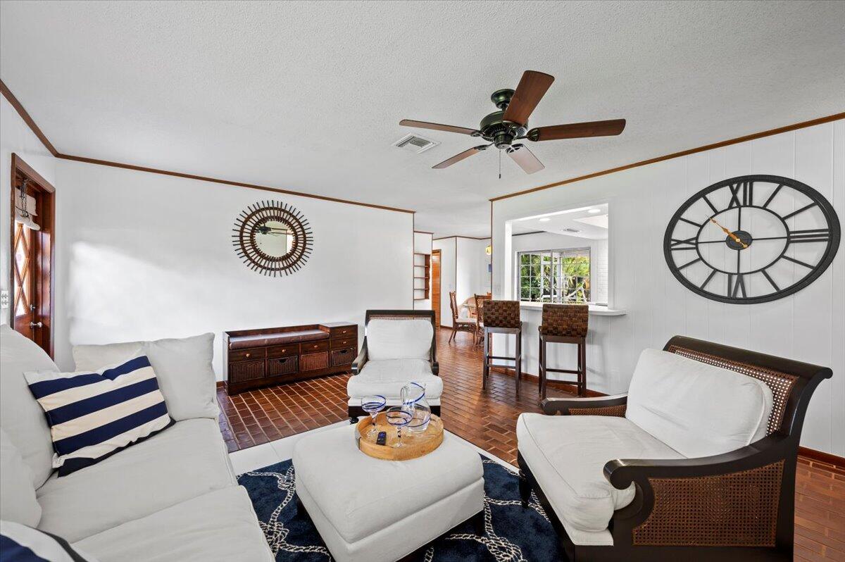 219 Norfolk Road Jupiter, FL 33469 - Photo 14 of 29 17-LUX9886