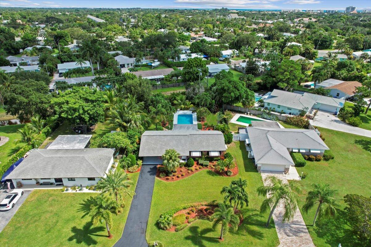 219 Norfolk Road Jupiter, FL 33469 - Photo 23 of 29 27-DJI_0952