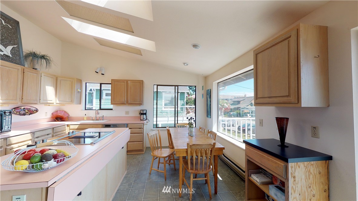 2441 Sunlight Beach Road Clinton, WA 98236 - Photo 14 of 18 Gallery Image 14