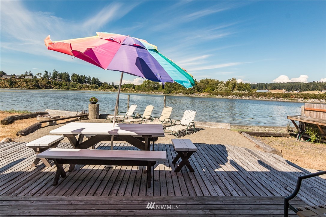 2441 Sunlight Beach Road Clinton, WA 98236 - Photo 8 of 18 Gallery Image 8