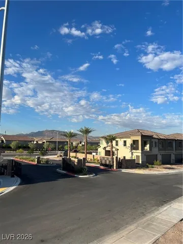 $1,865 | 274 Callen Falls Avenue, Unit 1125, Henderson, NV 89011