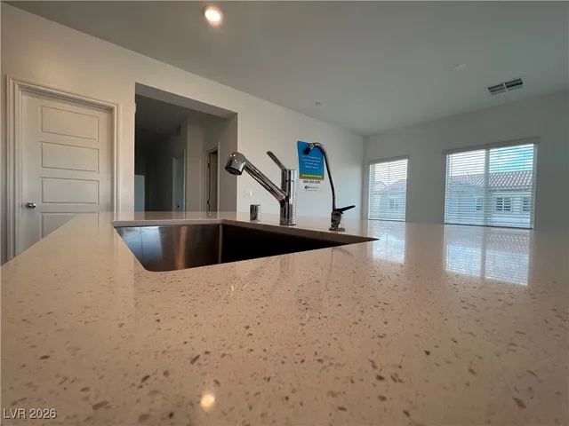 $1,865 | 274 Callen Falls Avenue, Unit 1125, Henderson, NV 89011