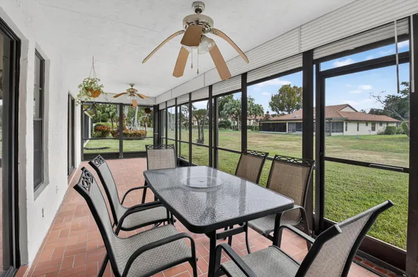 $299,999 | 5900 Sunswept Lane, Unit A, Boynton Beach, FL 33437